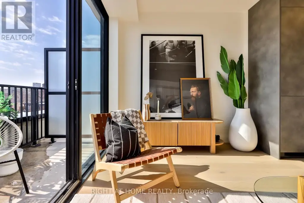 205 - 761 Queen Street E, Toronto (South Riverdale)
